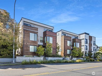 7025 35th Avenue NE #B, Seattle, WA, 98115