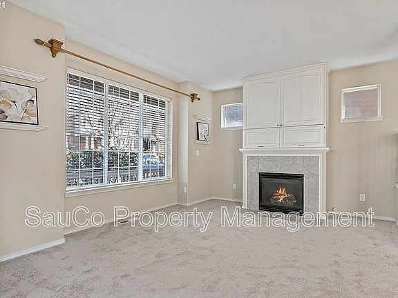 2nd image of 1146 SE Westerland St