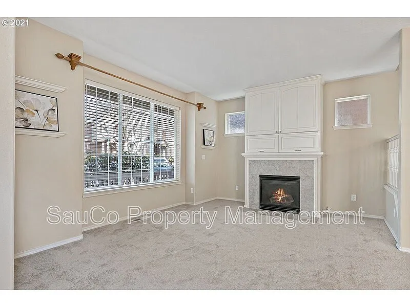 Building Photo - 1146 SE Westerland St
