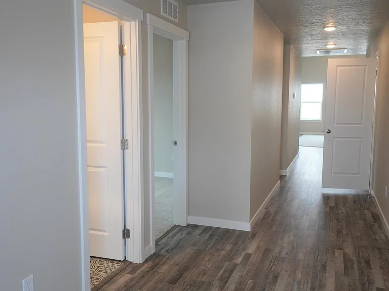 3067 N Greengate Way — Photo 3