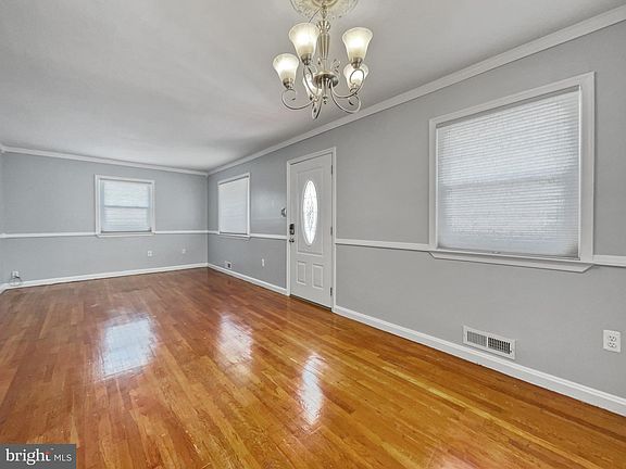 3rd image of 5600 Burgundy Pl