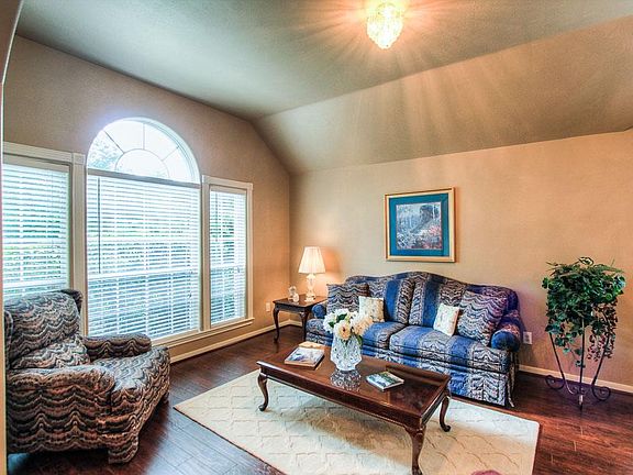 4th image of 11515 Kingford Ct