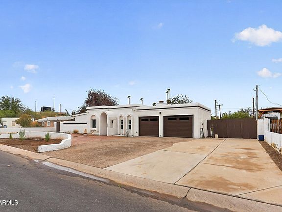 5th image of 2334 W AUGUSTA Avenue