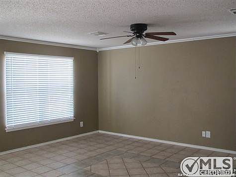 5th image of 13423 Magnolia Brk