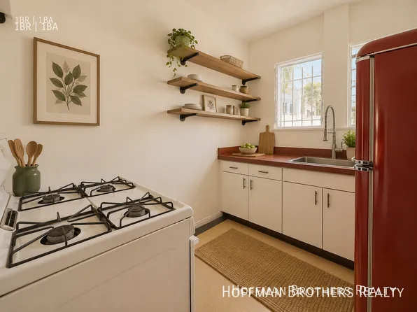 5953 3/4 Barton Ave, Los Angeles, CA 90038