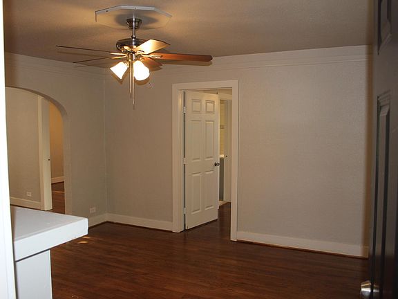 2nd image of 6-1535 Castle Ct #6