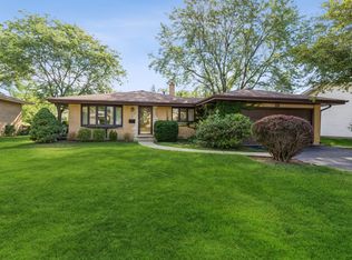 119 N Horner Ln, Mount Prospect, IL