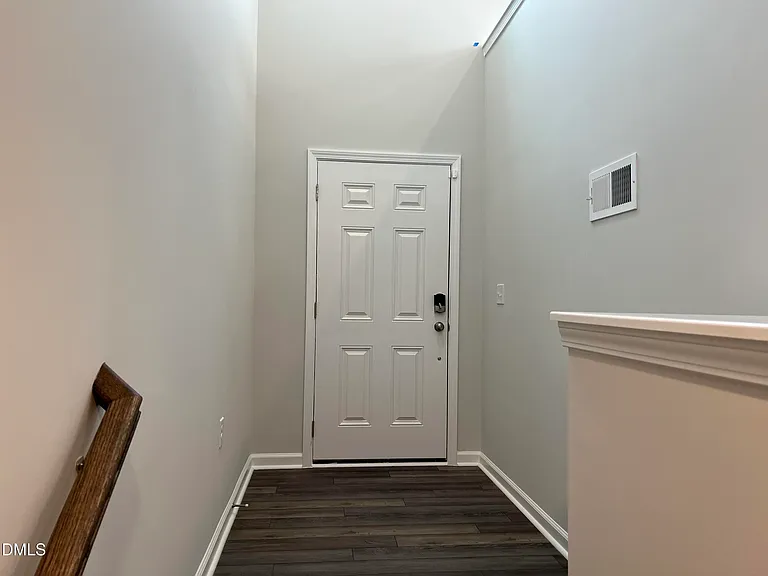 642 Gimari Dr — Photo 3