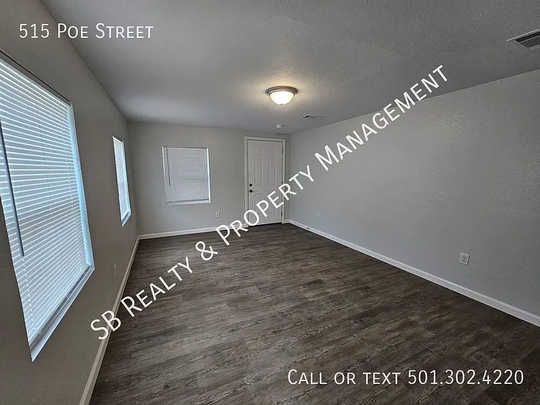 515 Poe St — Photo 8