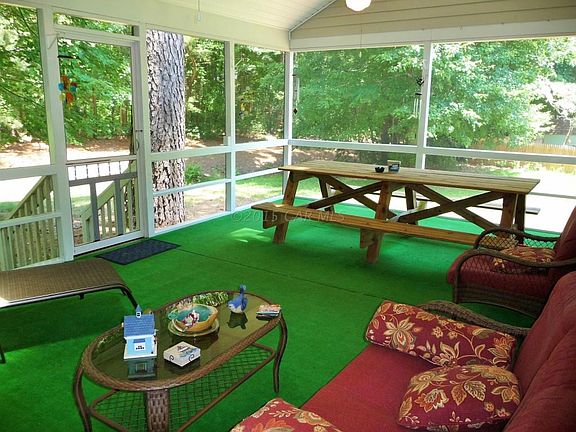 The Screened Porch