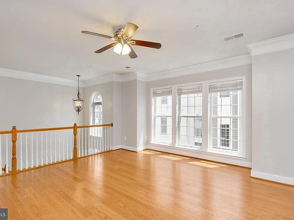 4th image of 2337 Brookmoor Ln #358A