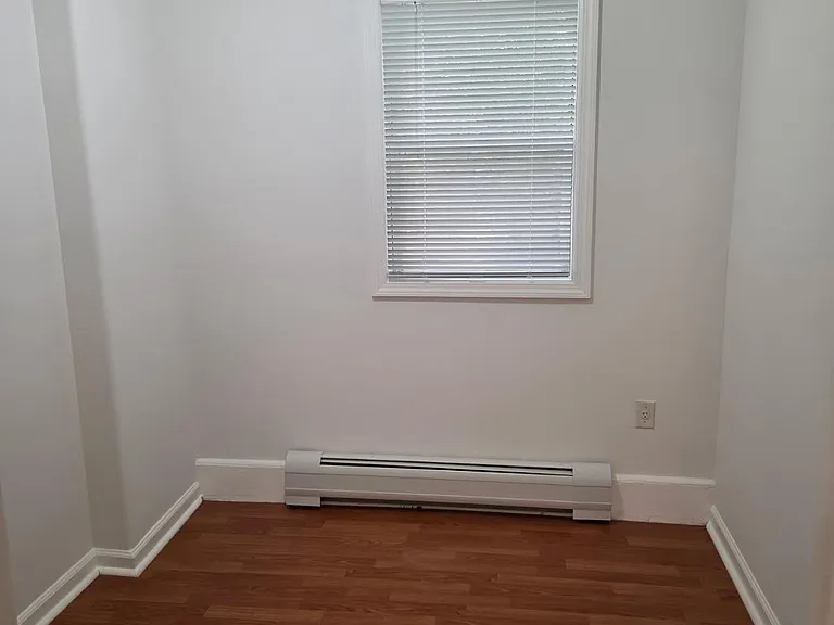 397 Broad St #1L — Photo 4