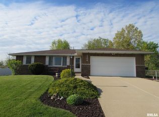 1204 W Progress St, Metamora, IL 61548