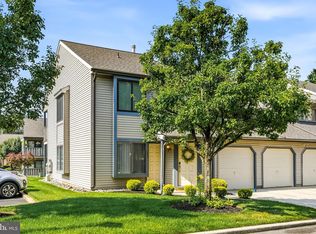 905 Chesterwood Ct, Marlton, NJ 08053