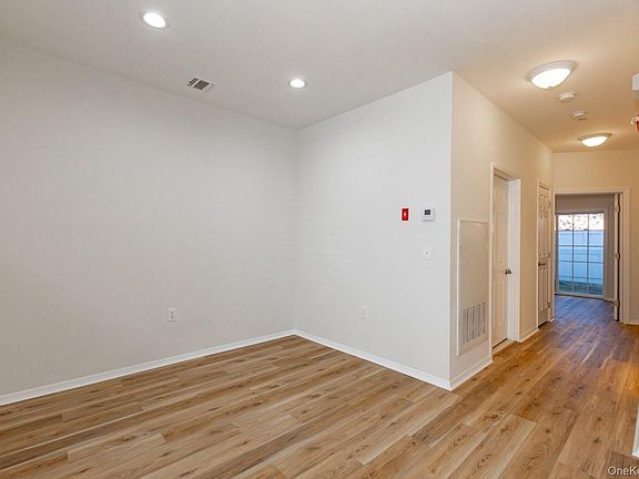 4th image of 11 Jacqueline Way