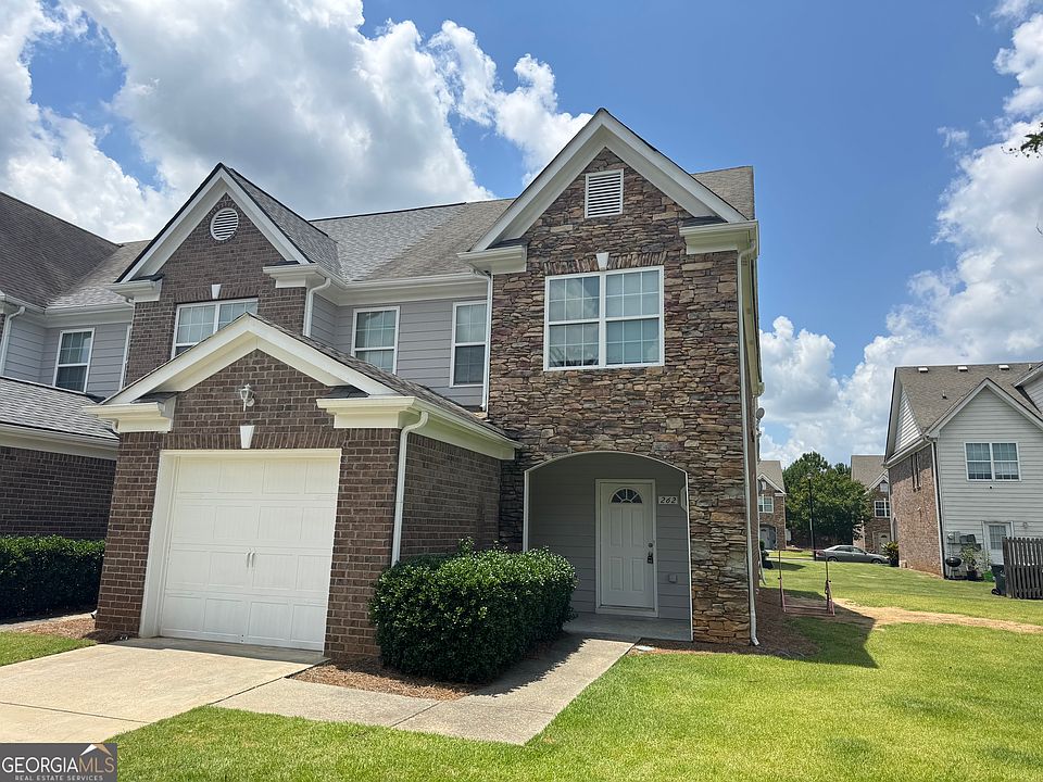 1st image of 262 Village Dr