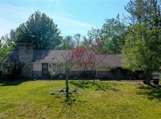 5936 Sunset Dr, Bedford Heights, OH 44146