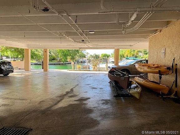 4th image of 2640 NE 135th St APT 217