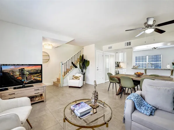 345 Virginia St, Hollywood, FL 33019