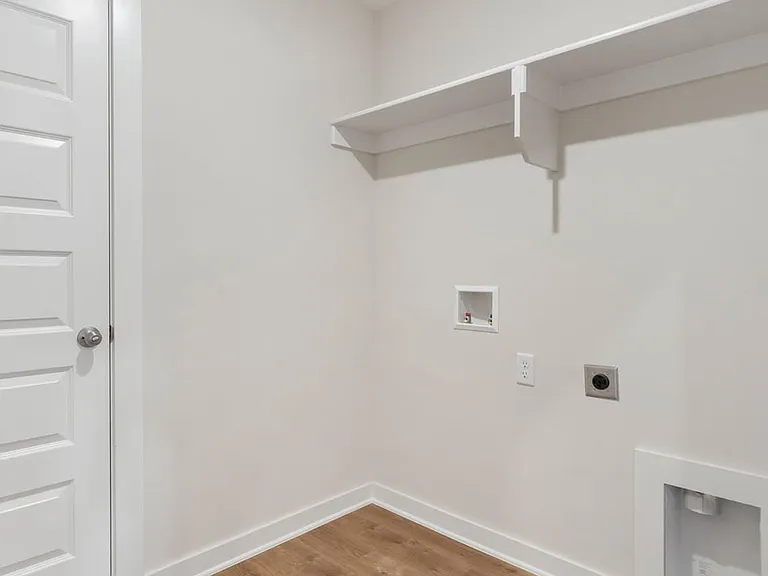 621 S Neon Ave — Photo 13