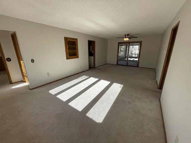1608 Mitchell Dr — Photo 7