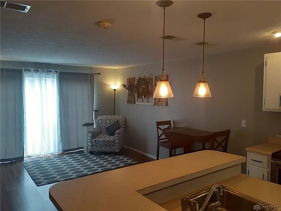 5th image of 8399 Abbeywood Ct