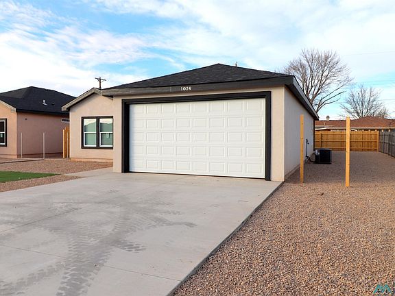 3rd image of 1024 Stanton Pl