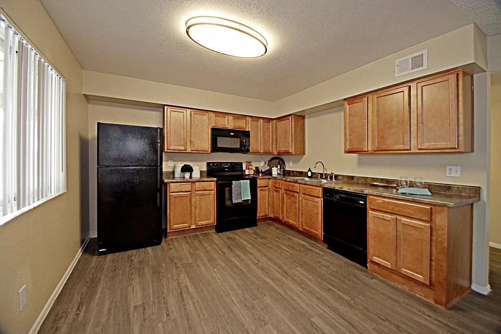 Vista Village — Photo 2