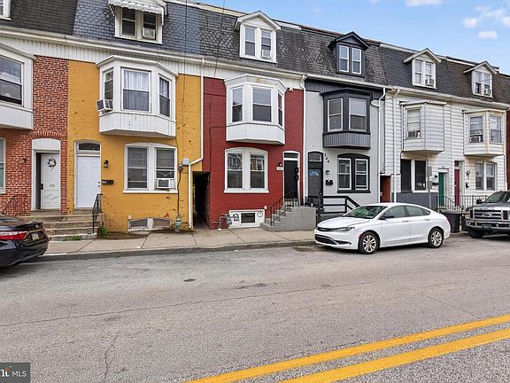 2nd image of 142 W Jackson St