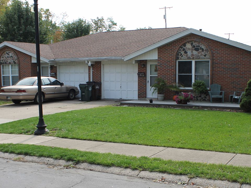 2nd image of 341 Lutz Dr