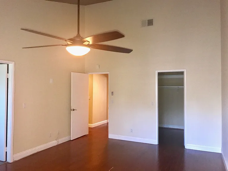 17807 Devonshire St #4 — Photo 21