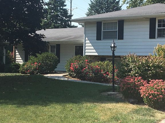 3rd image of 2 Schmitt Dr