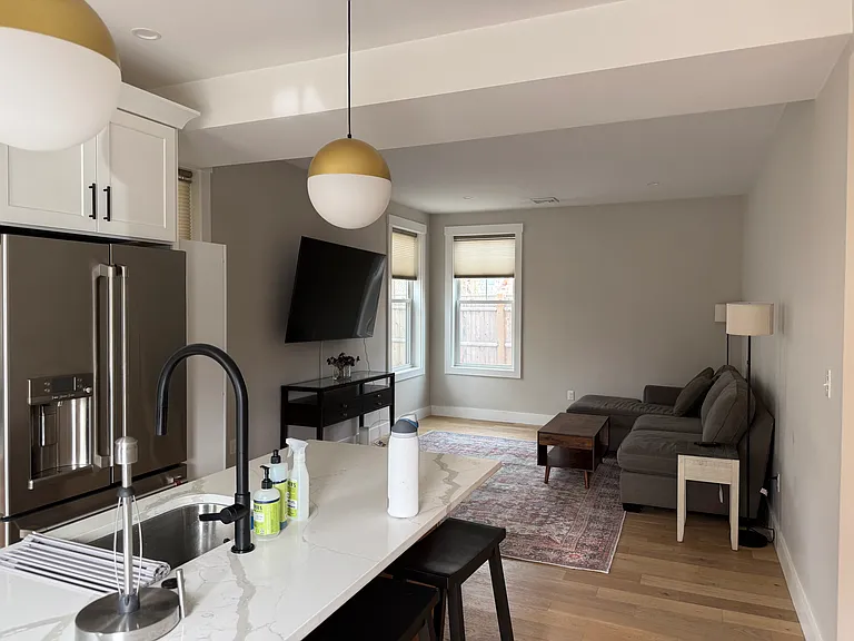 118R Homes Ave #1 — Photo 2