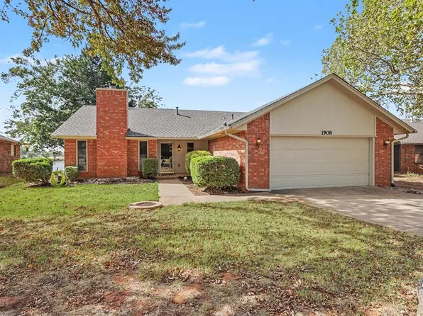 1908 Gray Fox Dr, Edmond, OK 73003