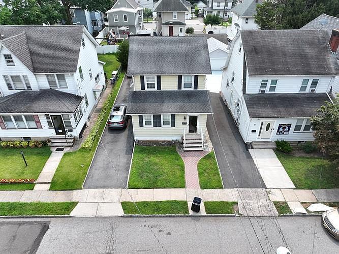 1st image of 68 Kirk St