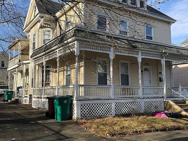 3 Belmont St #2