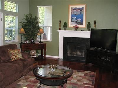 4th image of 110 McDerby Ct