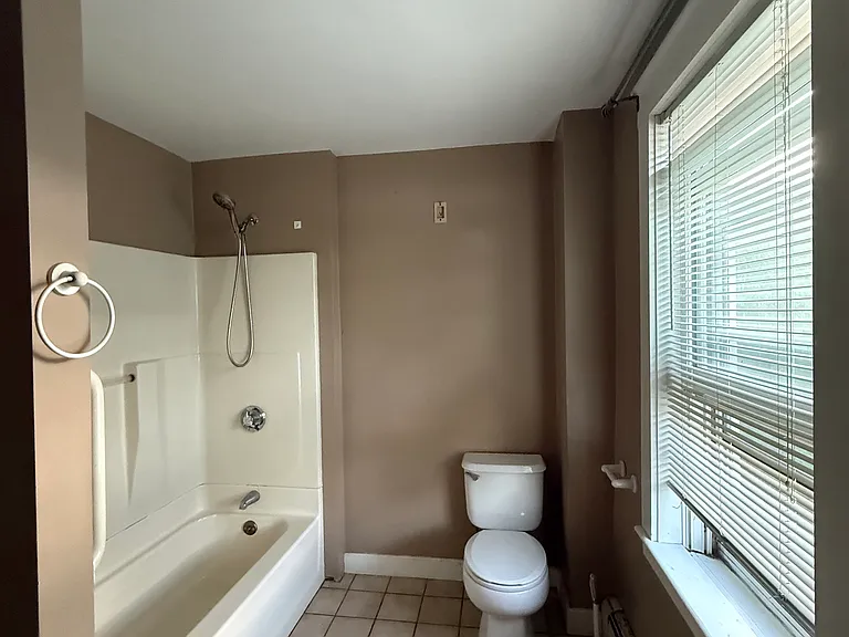 16 Prospect St #2 — Photo 2
