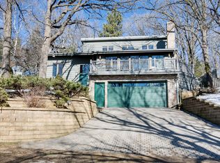 2095 Skyway Dr, Saint Paul, MN 55119