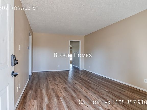 5th image of 1802 Ronald St