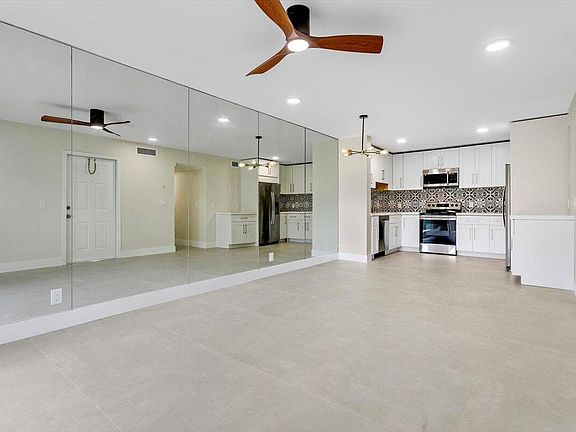 4th image of 700 Waterside Drive