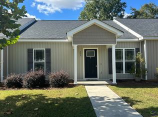 203 Washington Place Dr, Perry, GA 31069