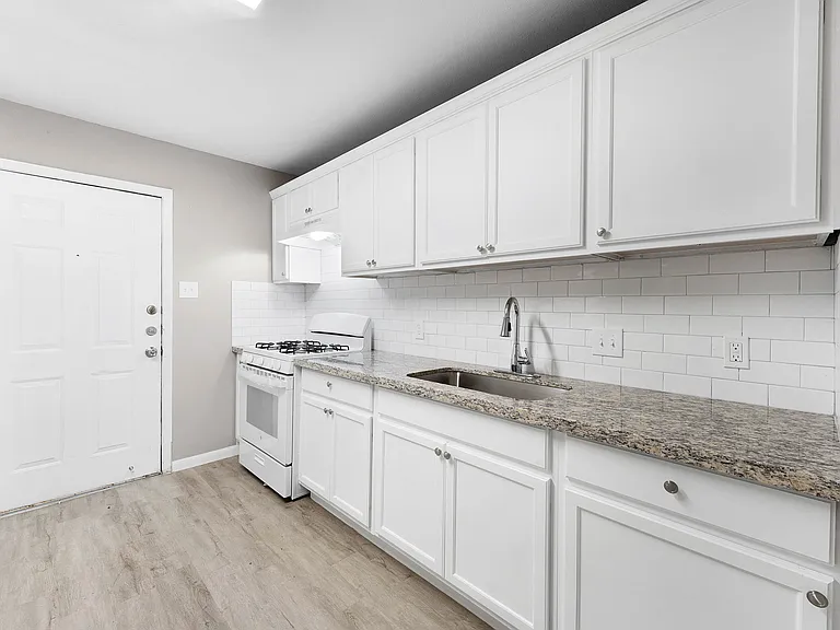3430 Sockwell Blvd — Photo 8