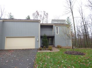 206 Dogwood Ct, Daniels, WV 25832