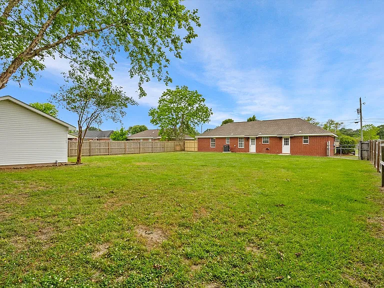 7669 Willard Ct — Photo 18