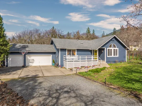 342 Appaloosa Ln, Grants Pass, OR 97526