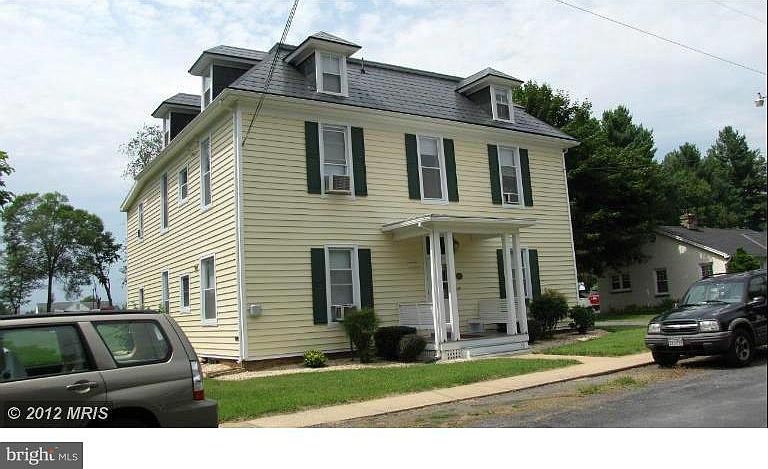 1st image of 303 Shenandoah Ave APT 2