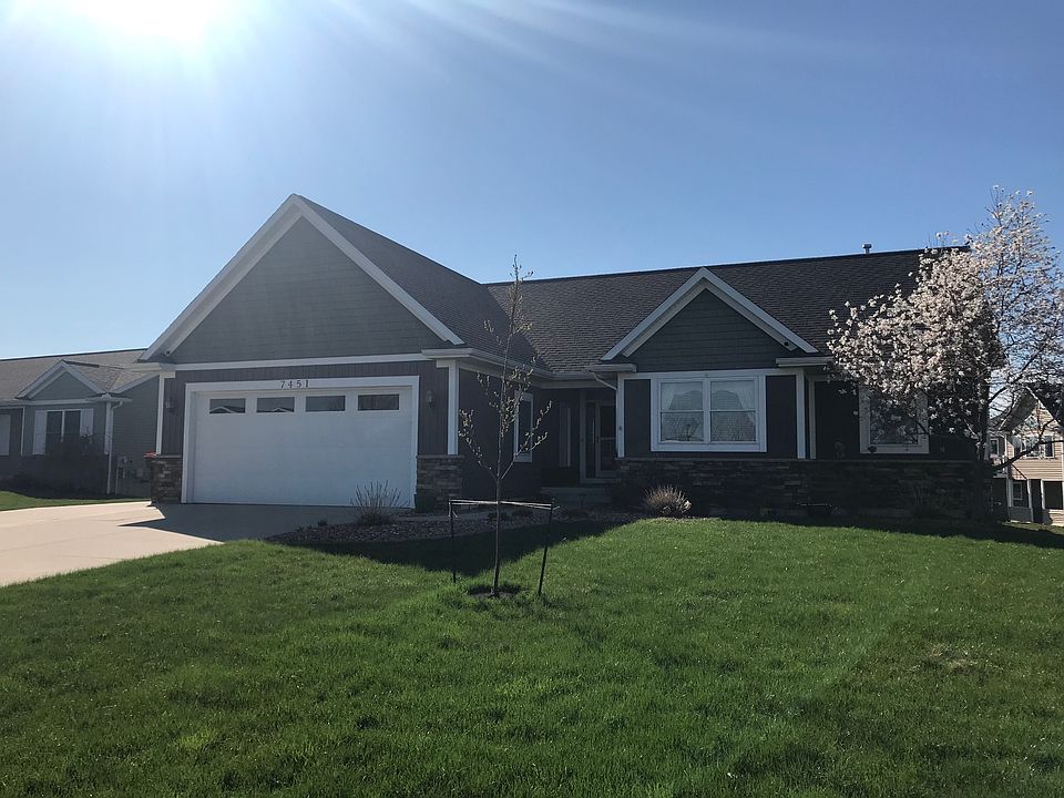 1st image of 7451 Brewer Dr