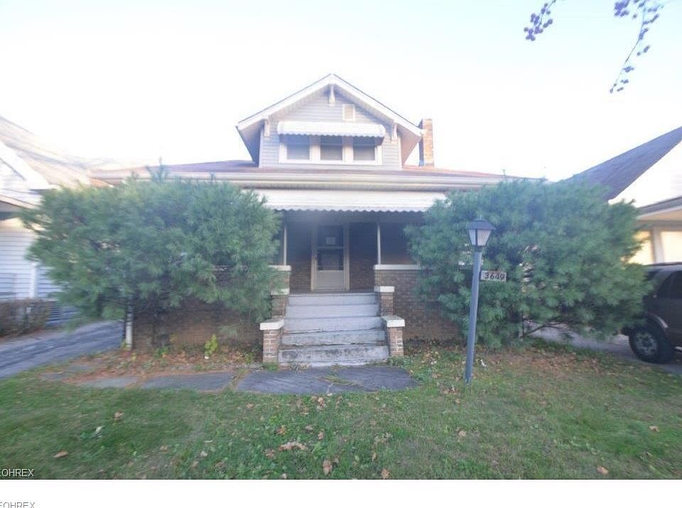 1st image of 3649 E 149th St
