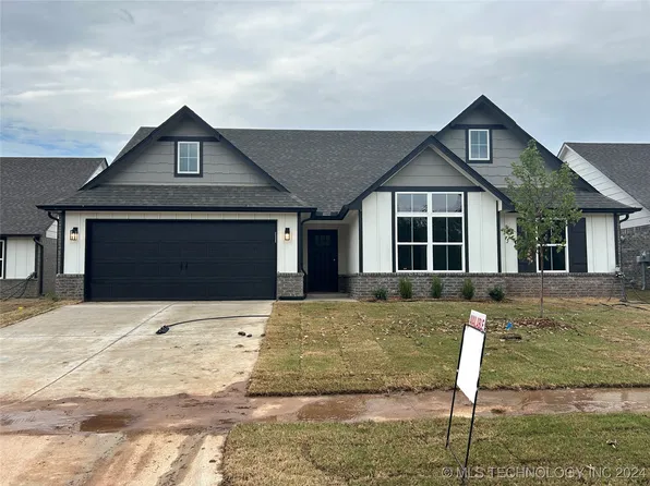 3212 E Lincoln St, Broken Arrow, OK 74014